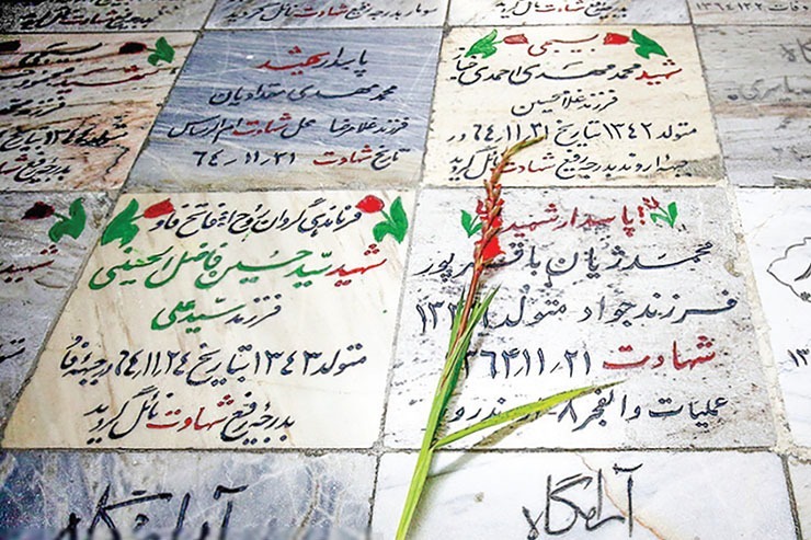 نگاهی به تاریخ ایجاد گلزار شهدای حرم مطهر رضوی که مدفن ۷۶۵ شهید است