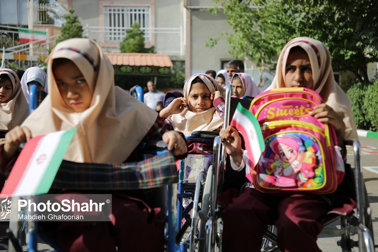 برای نخستین بار در کشور؛ دبیرستان دخترانه ویژه دانش آموزان معلول جسمی حرکتی افتتاح شد