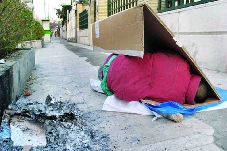 فعالیت شبانه‌روزی گشت‌های ساماندهی افراد بی‌خانمان در مشهد