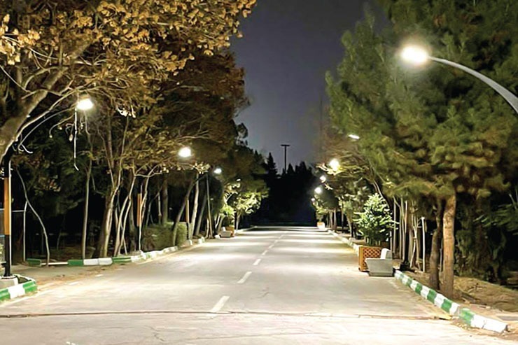آماده‌سازی فضای سبز بوستان جهان‌شهر مشهد
