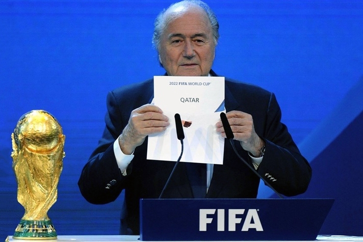 بلاتر: اعطای میزبانی جام جهانی ۲۰۲۲ به قطر اشتباه بود