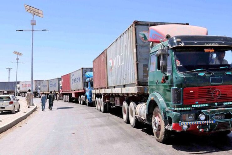 تردد کامیون‌ها از گمرک سرخس به ترکمنستان ۲ برابر شد