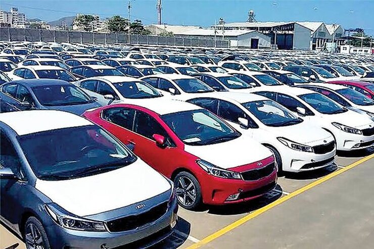 خودرو‌های وارداتی ۲۰۰ میلیونی در راه است | قیمت خودرو‌های داخلی کاهش می‌یابد؟