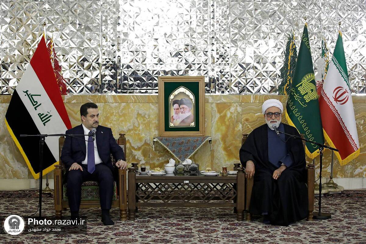دیدار نخست وزیر عراق با تولیت آستان قدس رضوی