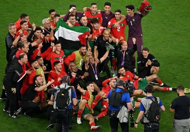 مراکشی‌ها با پرچم فلسطین خوشحالی کردند + عکس