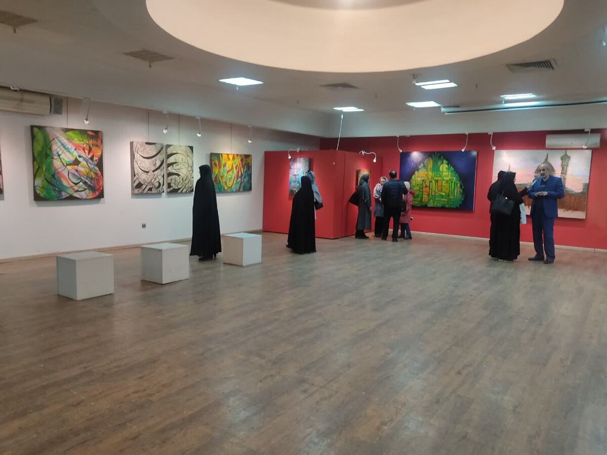 نمایشگاه آثار نقاشی-خط «شاهچراغ» در مشهد گشایش یافت