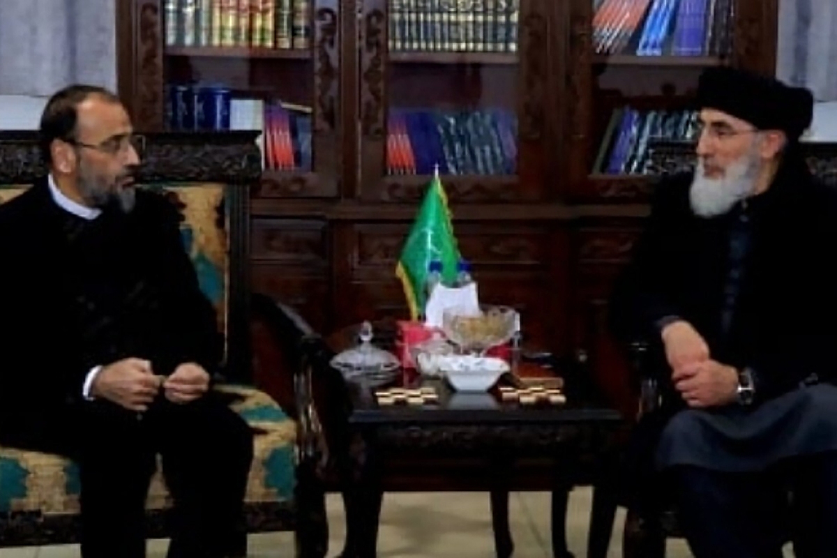 دیدار معاون سفارت ایران در کابل با گلبدین حکمتیار