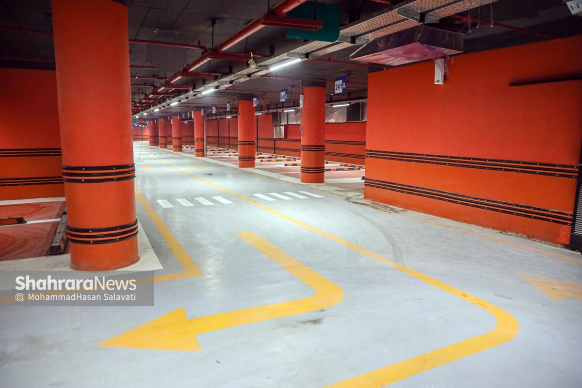 بهره‌برداری از پارکینگ هوشمند هشت‌آباد در میدان شهدا مشهد