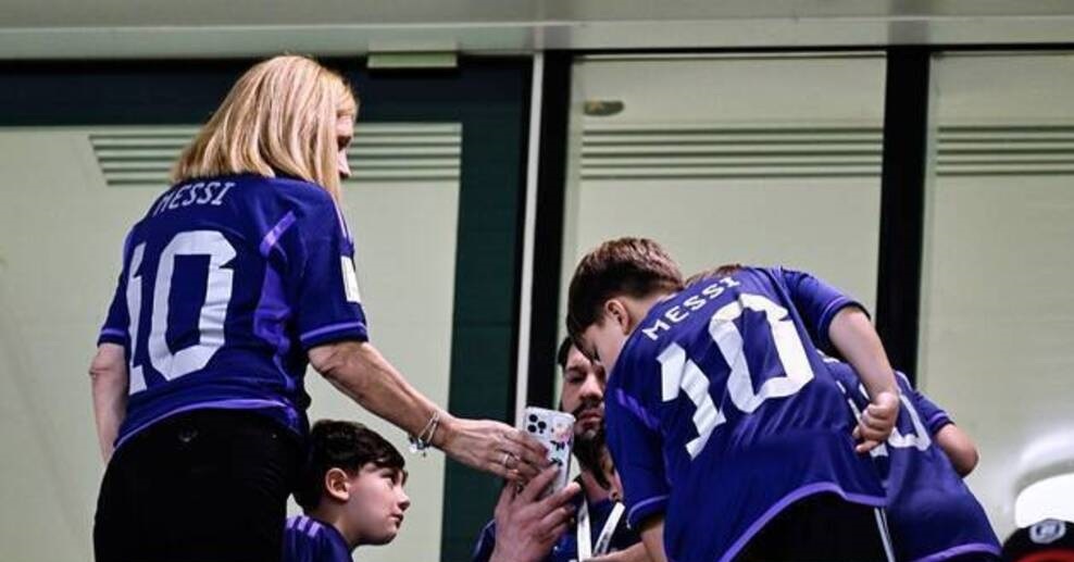 تصویری از مادر مسی در حاشیه بازی آرژانتین با کرواسی