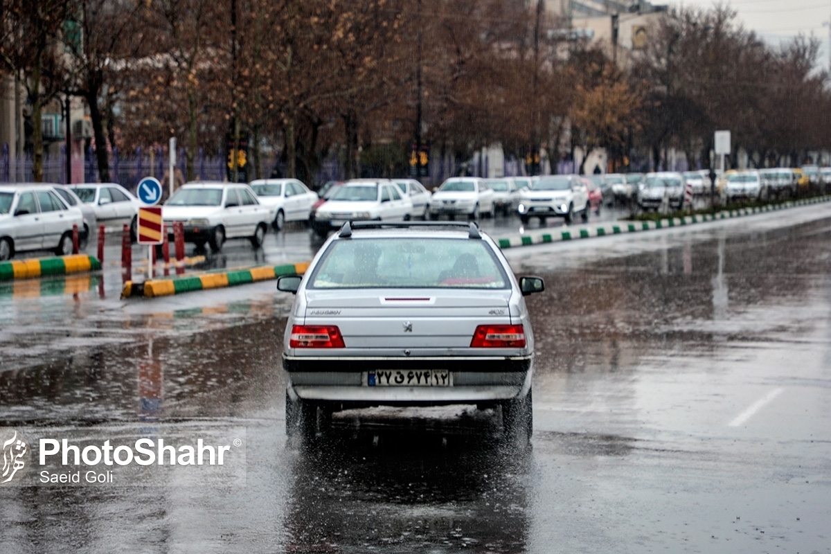 بارش باران و لغزندگی جاده‌ها در غرب خراسان رضوی