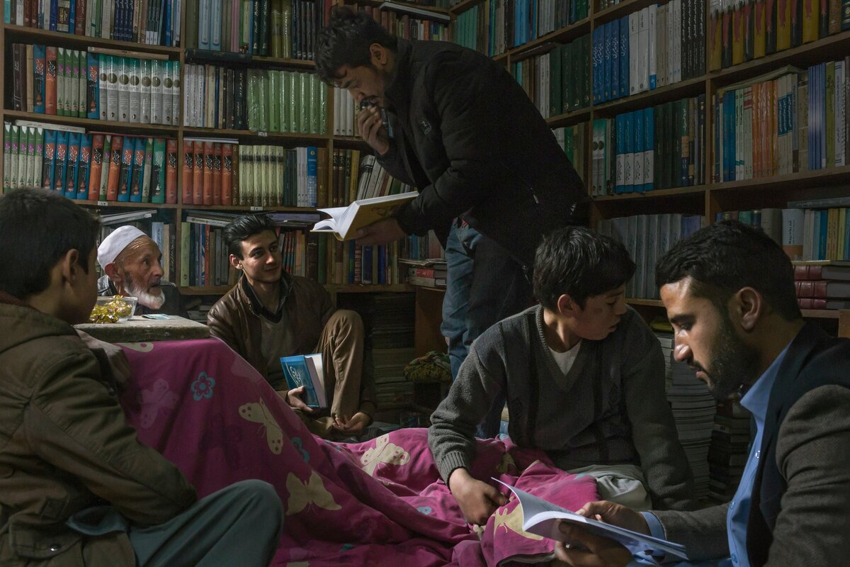 خواب عمیق بازار فروش کتاب در افغانستان