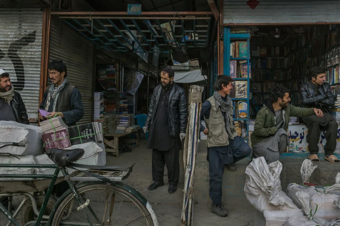 خواب عمیق بازار فروش کتاب در افغانستان