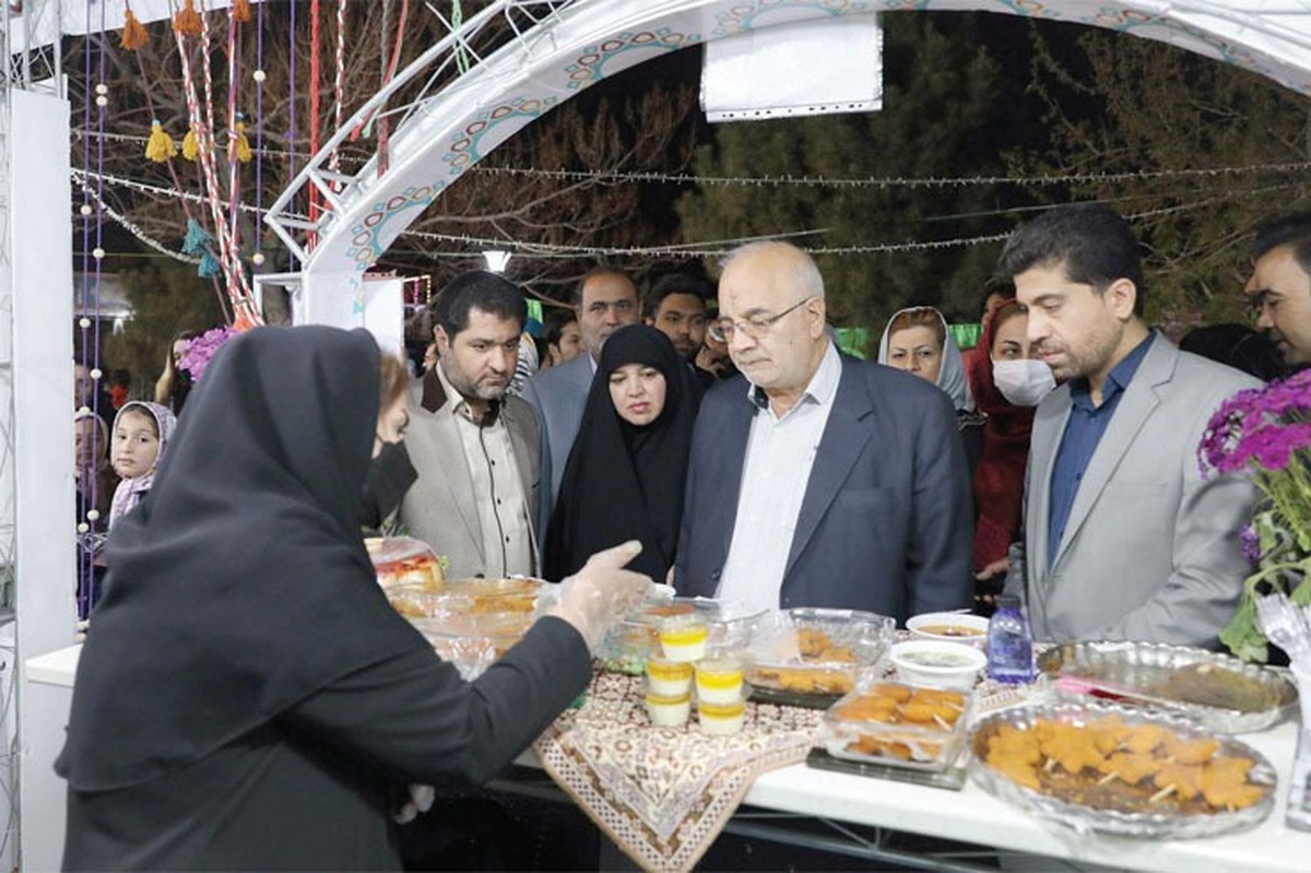 همبستگی ملل پای سفره جهانشهر |  جشنواره غذای ملل با استقبال مشهدی‌ها به کار خود پایان داد
