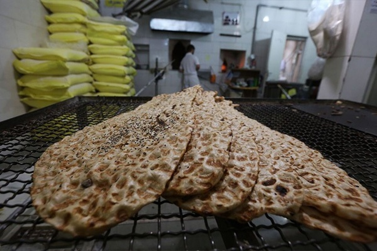 تخلف بیش از ۳۷ میلیارد ریالی نانوایی‌های مشهد