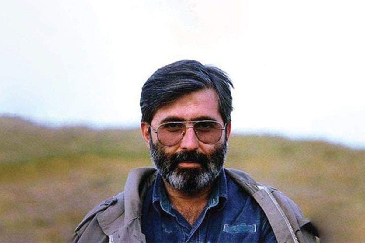 یادی از شهید مرتضی آوینی، مستندساز و روزنامه نگار که ۳۰ سال پیش در چنین روزی به شهادت رسید | پرچم دار هنر انقلاب