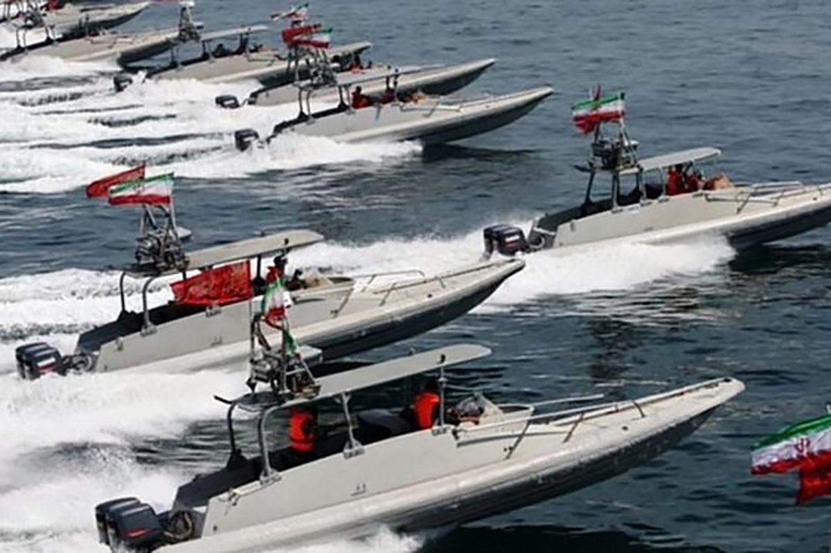 برگزاری بزرگترین رژه اقتدار بسیج دریایی سپاه در حمایت از مردم فلسطین