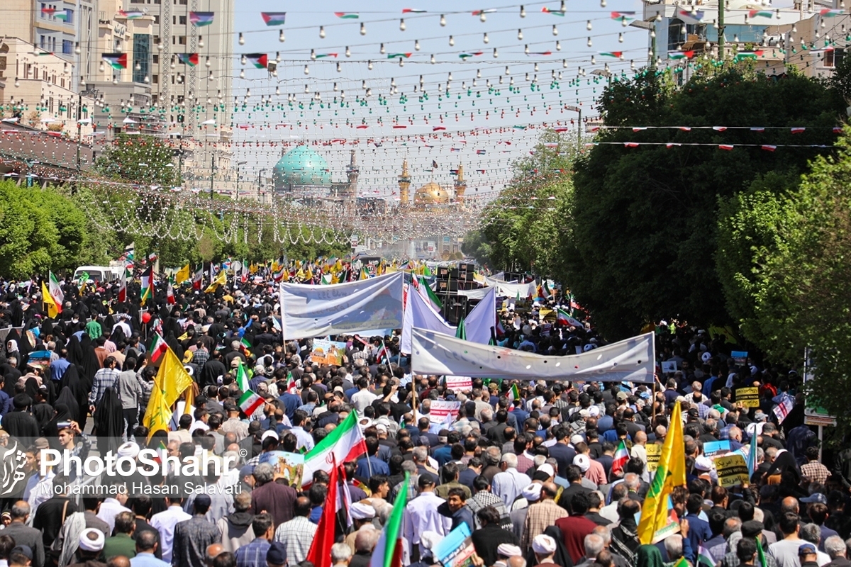 طنین شعار اتحاد امت اسلام در میدان ۱۵ خرداد مشهد| حماسه حضور یک‌بار دیگر تکرار شد+ فیلم و عکس
