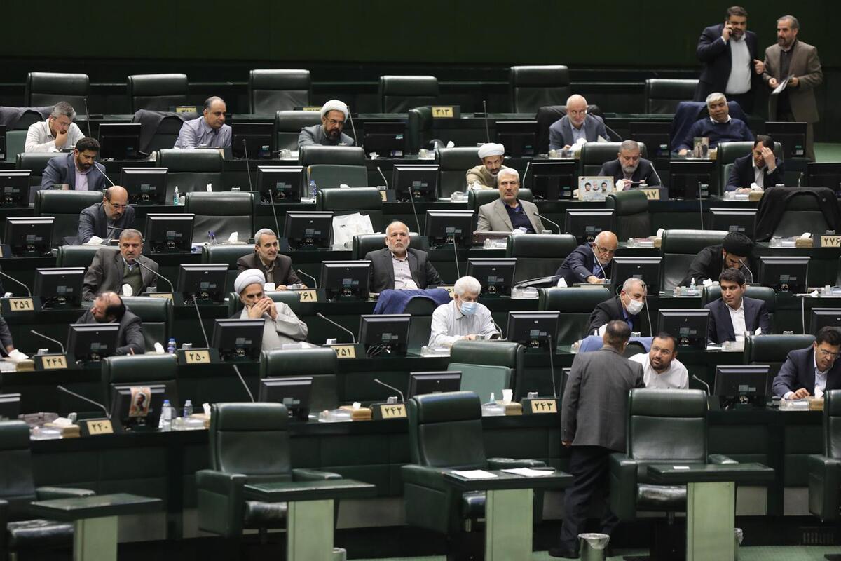 مجلس با تغییر شرایط کاندیداهای انتخابات مجلس مخالفت کرد