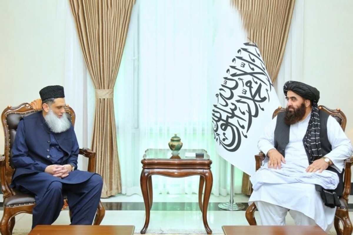 کاردار سفارت پاکستان با وزیر خارجه طالبان در کابل دیدار کرد