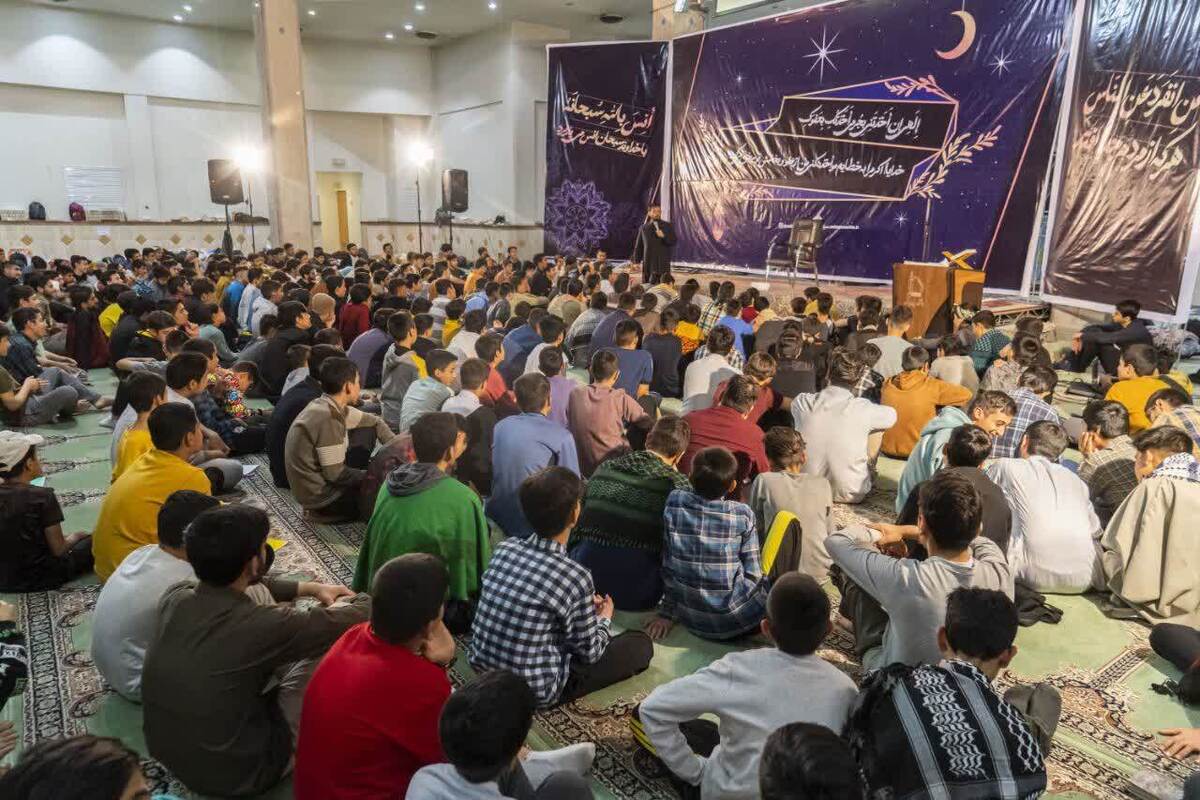۴۰۰ نوجوان در مسجد دانشگاه فردوسی مشهد معتکف شدند