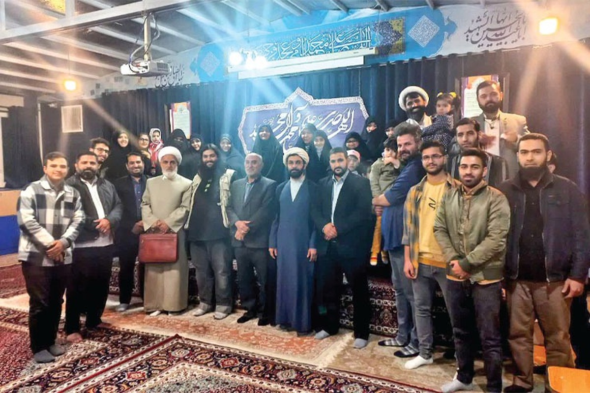 فعالان توئیتری مشهد در مدرسه عباسقلی خان شاملو گرد هم آمدند