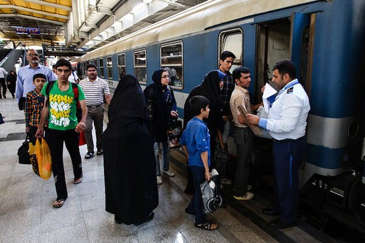 جابه‌جایی ۴۰۰ هزار مسافر نوروزی در مسیرهای ریلی منتهی به مشهد