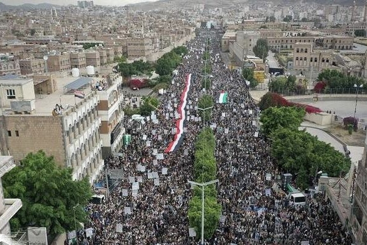 راهپیمایی سراسری مردم یمن در نهمین سالگرد تجاوز به این کشور