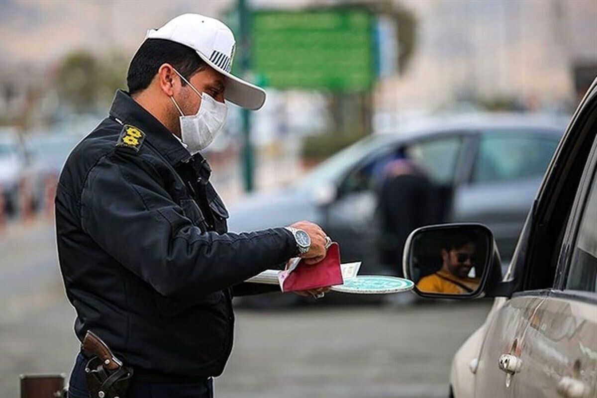 اعمال قانون ۲هزار و ۴۰۵ فقره تخلفات حادثه‌ساز در مشهد | ۴۳ خودرو متوقف شدند (۱۴ دی ۱۴۰۲)