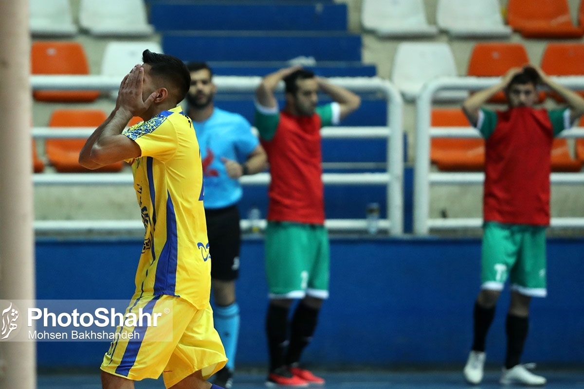 نتیجه بازی فرش‌آرا و پوشاک حافظ ساری در لیگ برتر فوتسال | یک شکست سنگین دیگر برای فرش، این‌بار در مشهد!