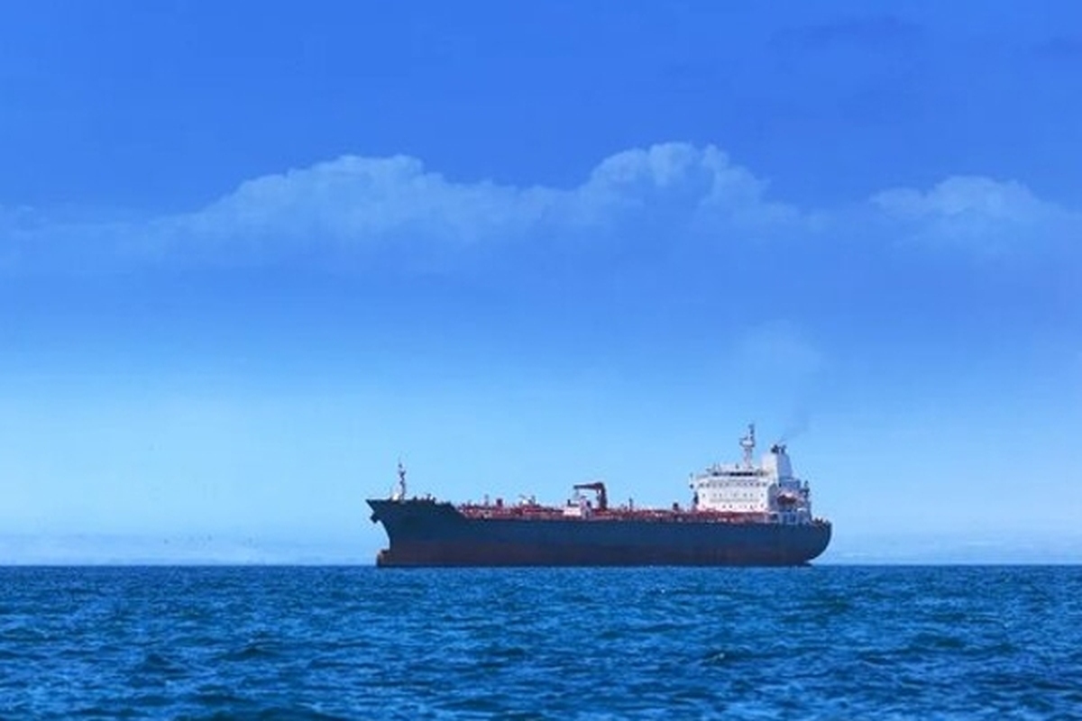 رویترز مدعی شد: ایران یک نفتکش را در دریای عمان توقیف کرده است
