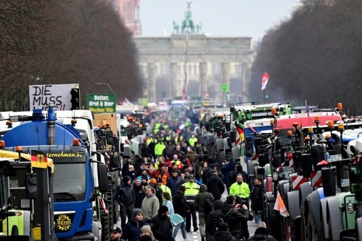 تظاهرات کشاورزان آلمانی در خیابان‌های برلین