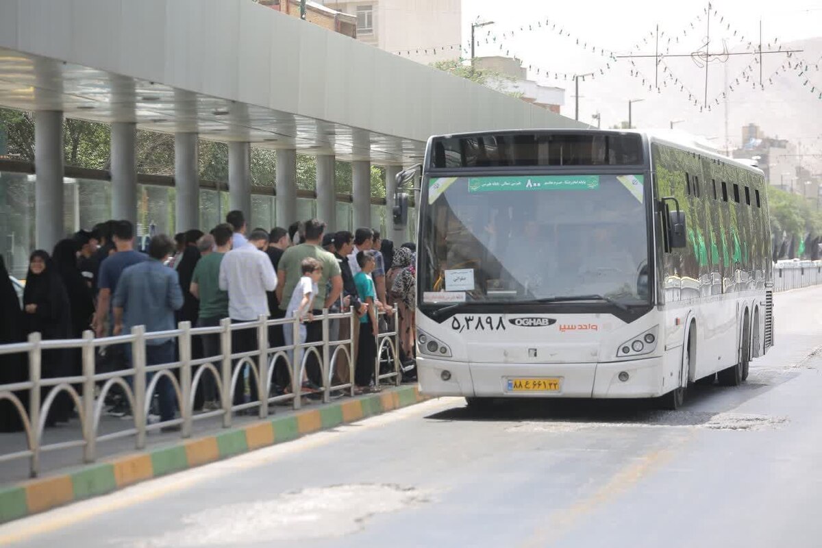 سرویس‌دهی رایگان ناوگان اتوبوسرانی مشهد در روز ١۰ دی ۱۴۰۲