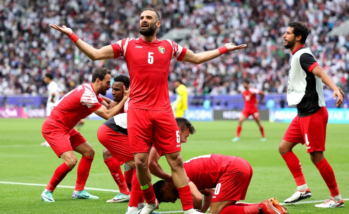 نتیجه و ویدیو خلاصه بازی تاجیکستان و اردن در یک‌چهارم نهایی جام ملت‌ها| مدافع پرسپولیس اشتباه کرد