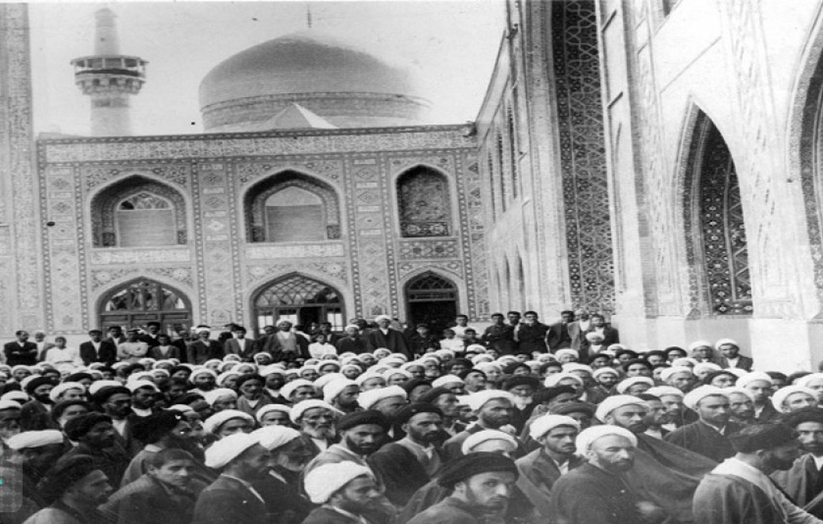 پادکست | روزشمار انقلاب اسلامی در مشهد | قسمت هشتم جمعه (۲۰ بهمن ۱۳۵۷)