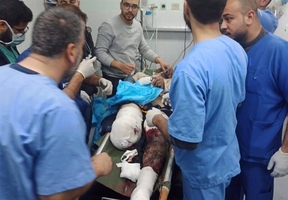 حمله پهپادی صهیونیست‌ها به خبرنگاران در جنوب غزه| پای یک خبرنگار قطع شد