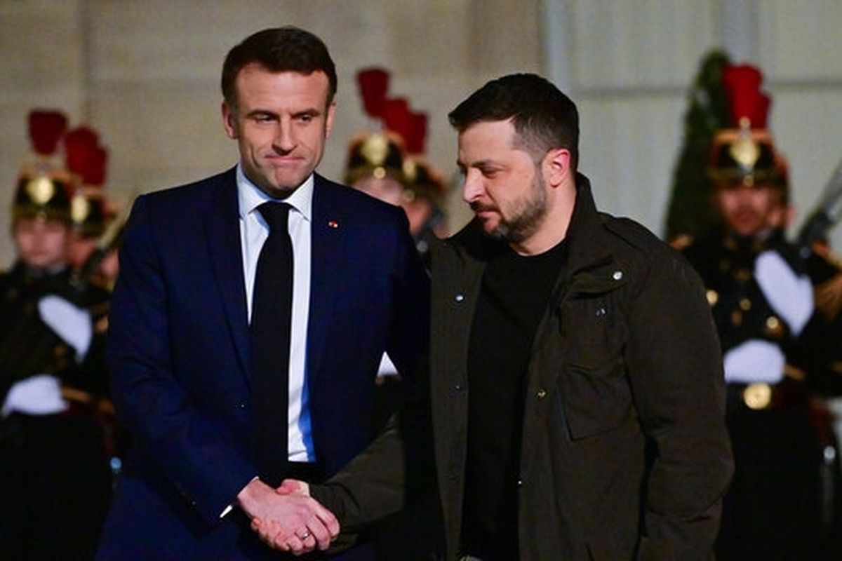فرانسه و اوکراین معاهده نظامی امضا کردند