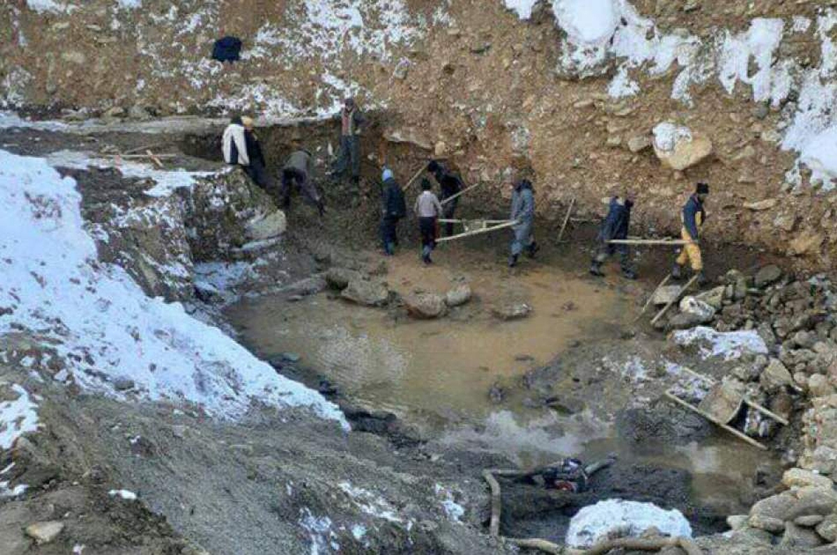 ۳ کارگر در حادثه ریزش معدن طلا در بدخشان افغانستان کشته و زخمی شدند