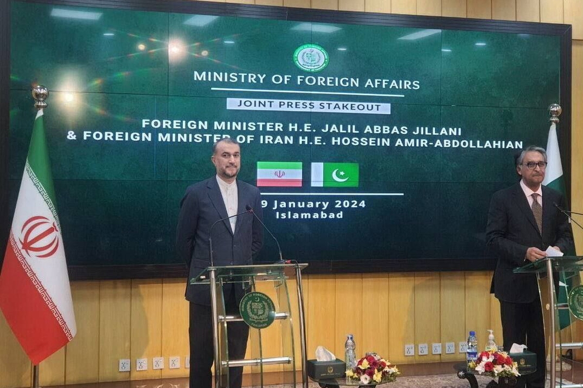 وزیر خارجه پاکستان: مصمم هستیم در همکاری با تهران رویکرد جمعی برای مقابله با تروریسم اتخاذ کنیم
