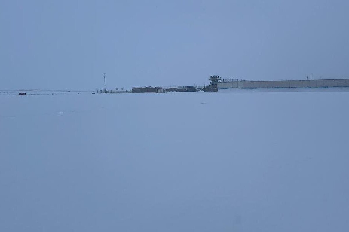 برف در فرودگاه هرات را تخته کرد (۱۰ اسفند ۱۴۰۲)