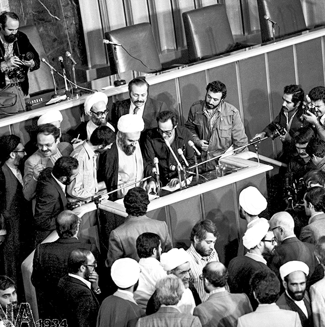 مجلس در گذر تاریخ | بررسی عملکرد قوه مقننه قبل و بعد از پیروزی انقلاب اسلامی مجلس در گذر تاریخ | بررسی عملکرد قوه مقننه قبل و بعد از پیروزی انقلاب اسلامی