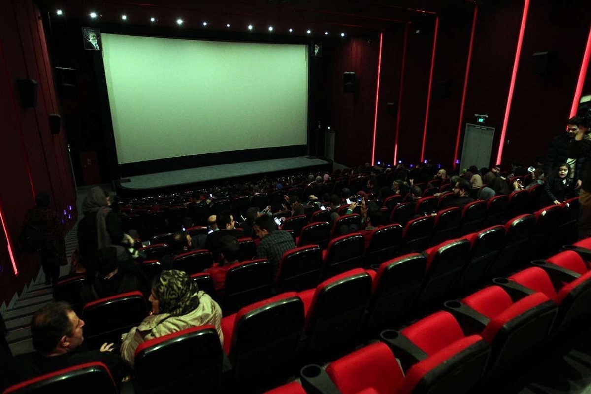سینماهای مشهد پرفروش‌ترین‌های سال شدند | آمار فروش سینما‌های کشور تا بهمن ماه ۱۴۰۲