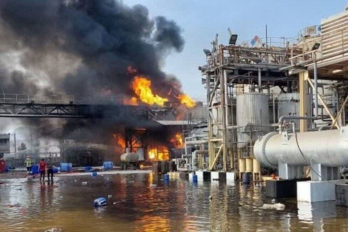 انفجار در شرکت پالایش نفت آفتاب بندرعباس ۲ مصدوم برجای گذاشت (۱۷ اسفند ۱۴۰۲)