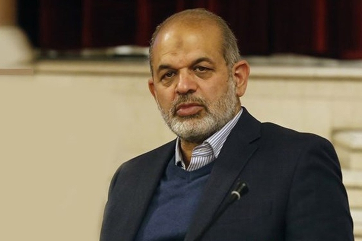 وزیر کشور: توزیع کارت هوشمند اتباع در حال انجام است | اتباع غیرمجاز باید از ایران بروند