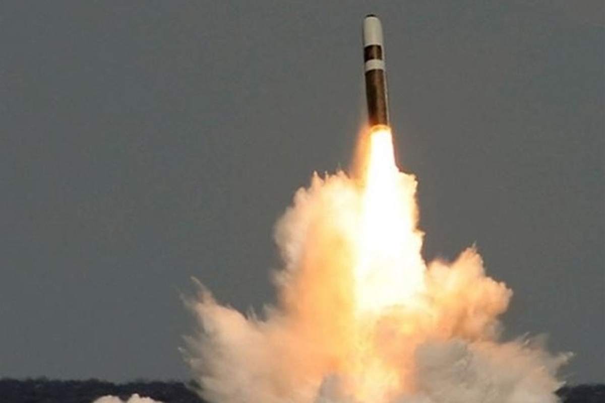 شکست آزمایش موشکی زیردریایی هسته‌ای انگلیس + فیلم