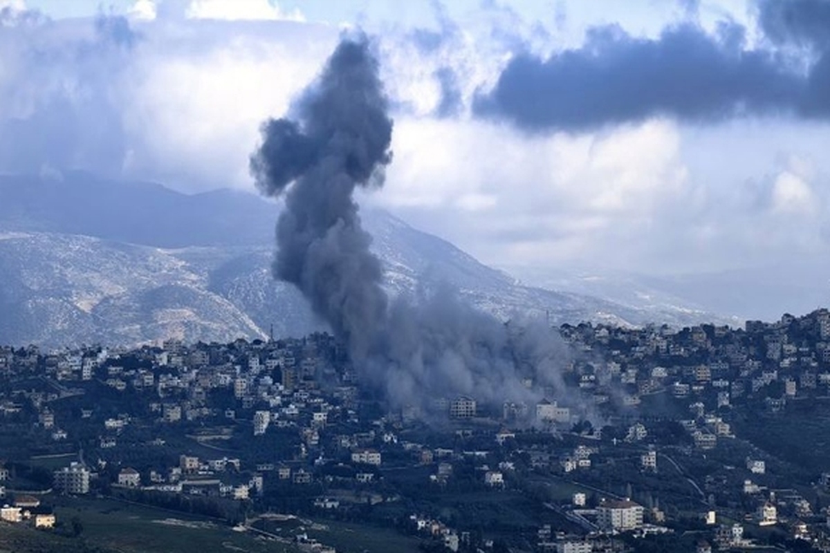 حملات همزمان حزب الله و یمن به شمال و جنوب اراضی اشغالی + فیلم (۲۱ اسفند ۱۴۰۲)