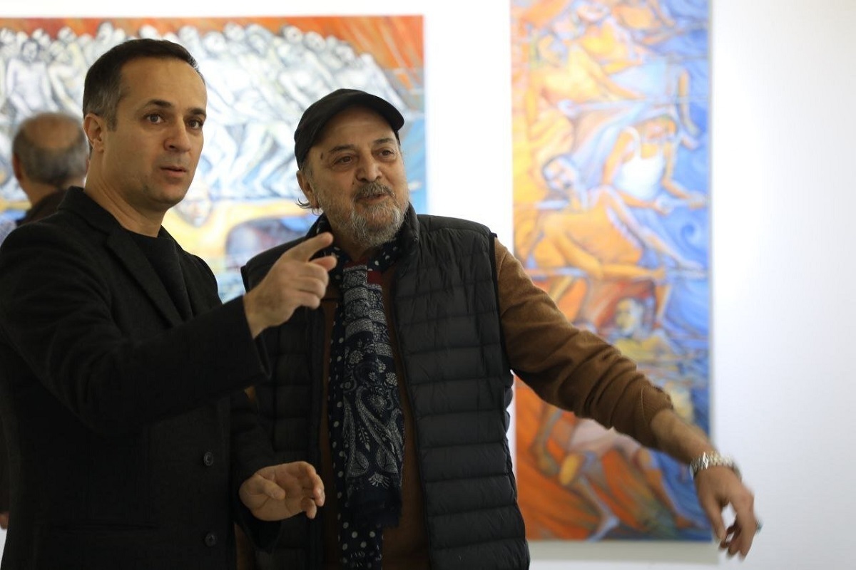 افتتاح نمایشگاه نقاشی کارگردان «پایتخت» با حضور ارسطو