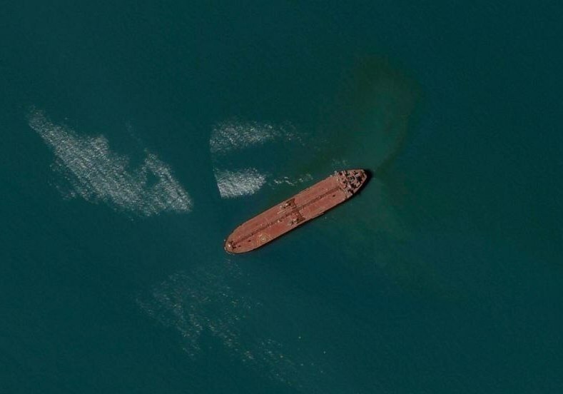 تصاویر ماهواره‌ای از ۲ نفتکش توقیف‌شده توسط ایران| آسوشیتدپرس: نفتکش‌ها در بندرعباس هستند