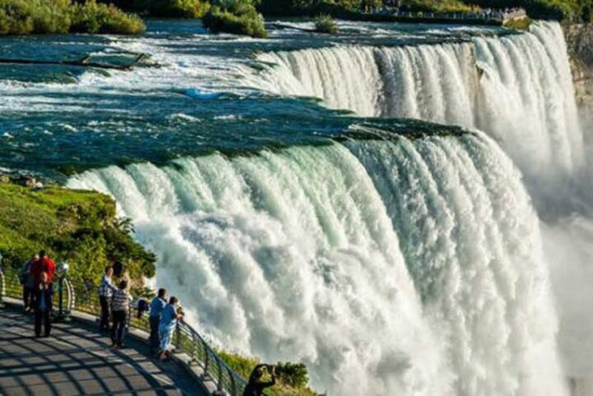ویدئو| آبشار نیاگارا یکی از عجایب هفت‌گانه جهان