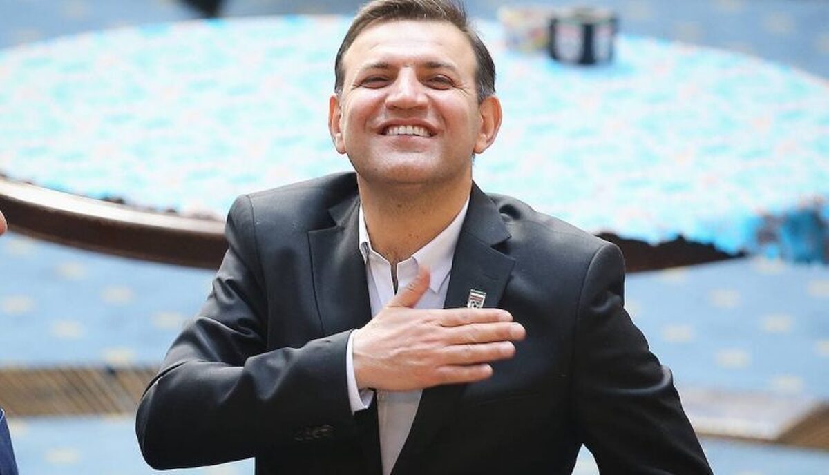 ۲۵ اردیبهشت دادگاه شکایت عزیزی خادم از فدراسیون فوتبال و تاج