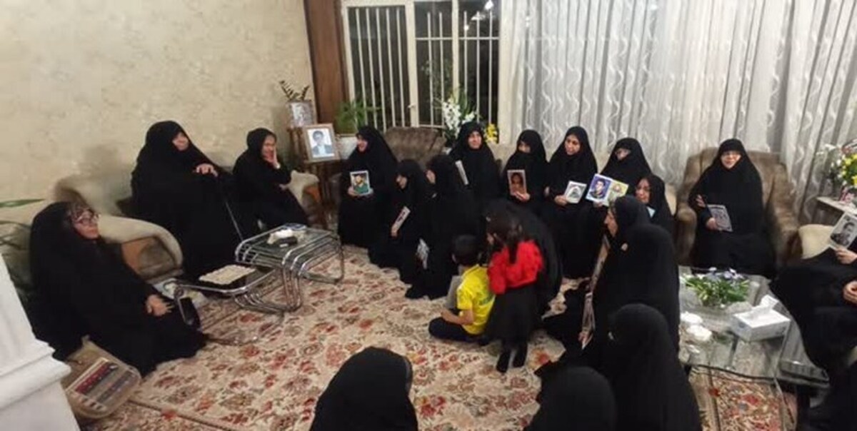 جمعی از خانواده شهدا با مادر شهید الداغی دیدار و همدردی کردند